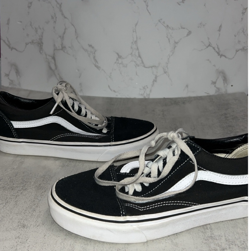 Old Skool Vans Black and White - Picture 3 of 9